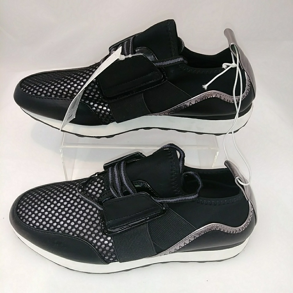 NWT Womens' Deena Lace Up Sneakers Black - Picture 2 of 5
